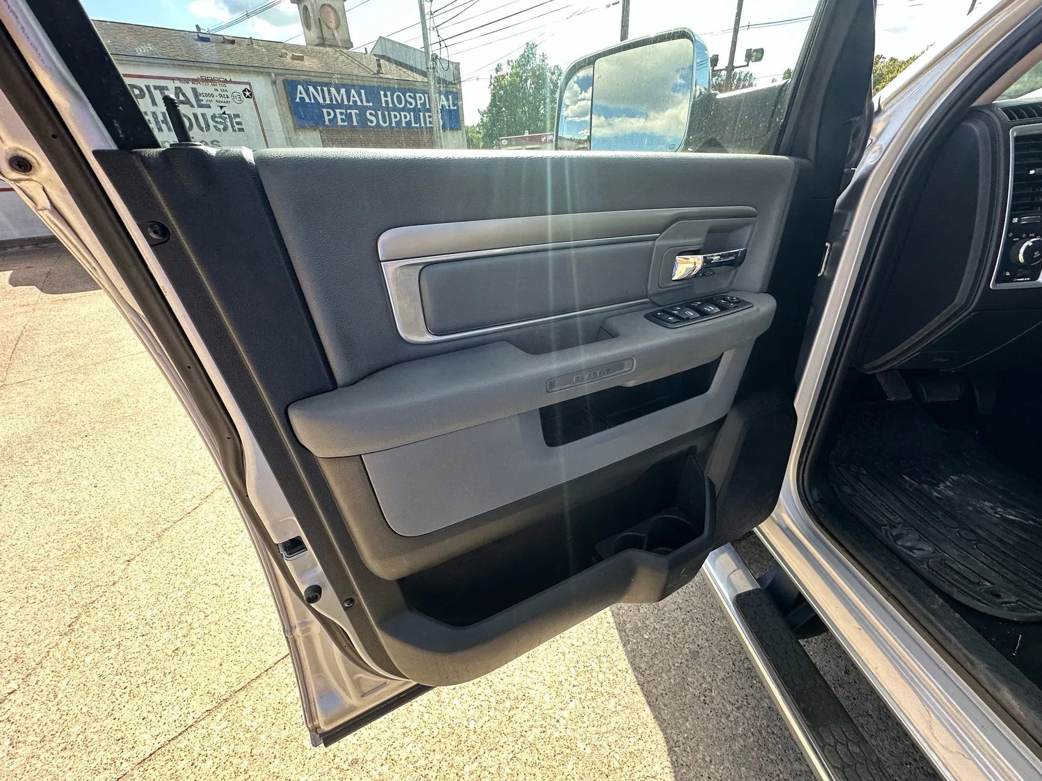Used 2018 RAM 2500 Big Horn image 17