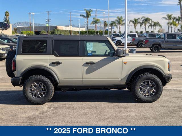 New 2025 Ford Bronco Badlands AWD/4WD image 6