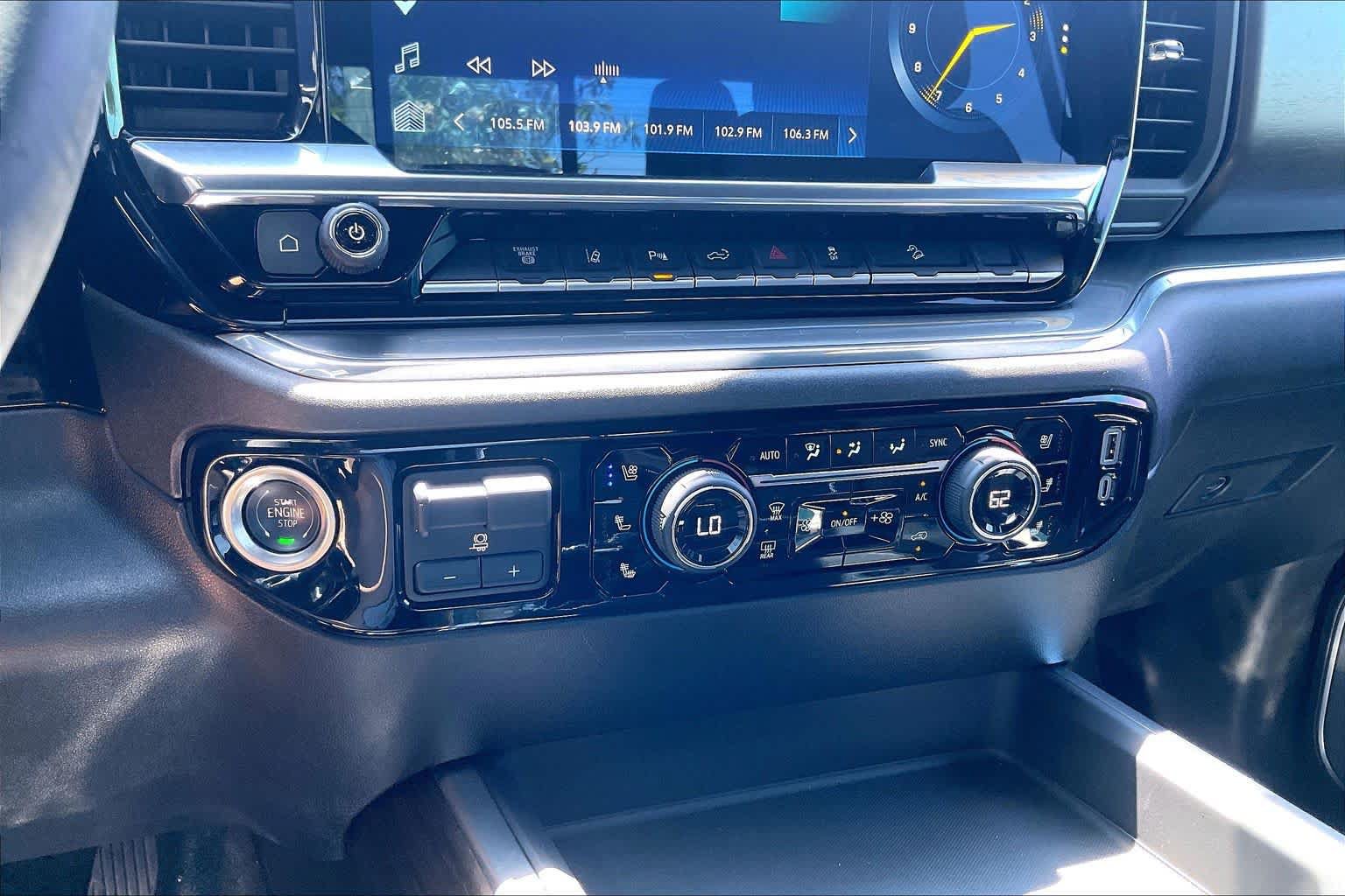 Used 2025 Chevrolet Silverado 2500 High Country w/ High Country Premium Package AWD/4WD image 31