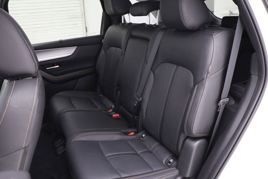 Used 2024 MAZDA CX-90 3.3 Turbo w/ Preferred Plus AWD/4WD image 10