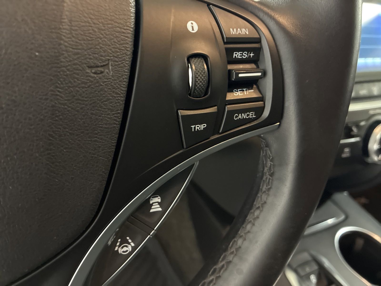 Used 2019 Acura MDX SH-AWD w/ Technology Package image 12