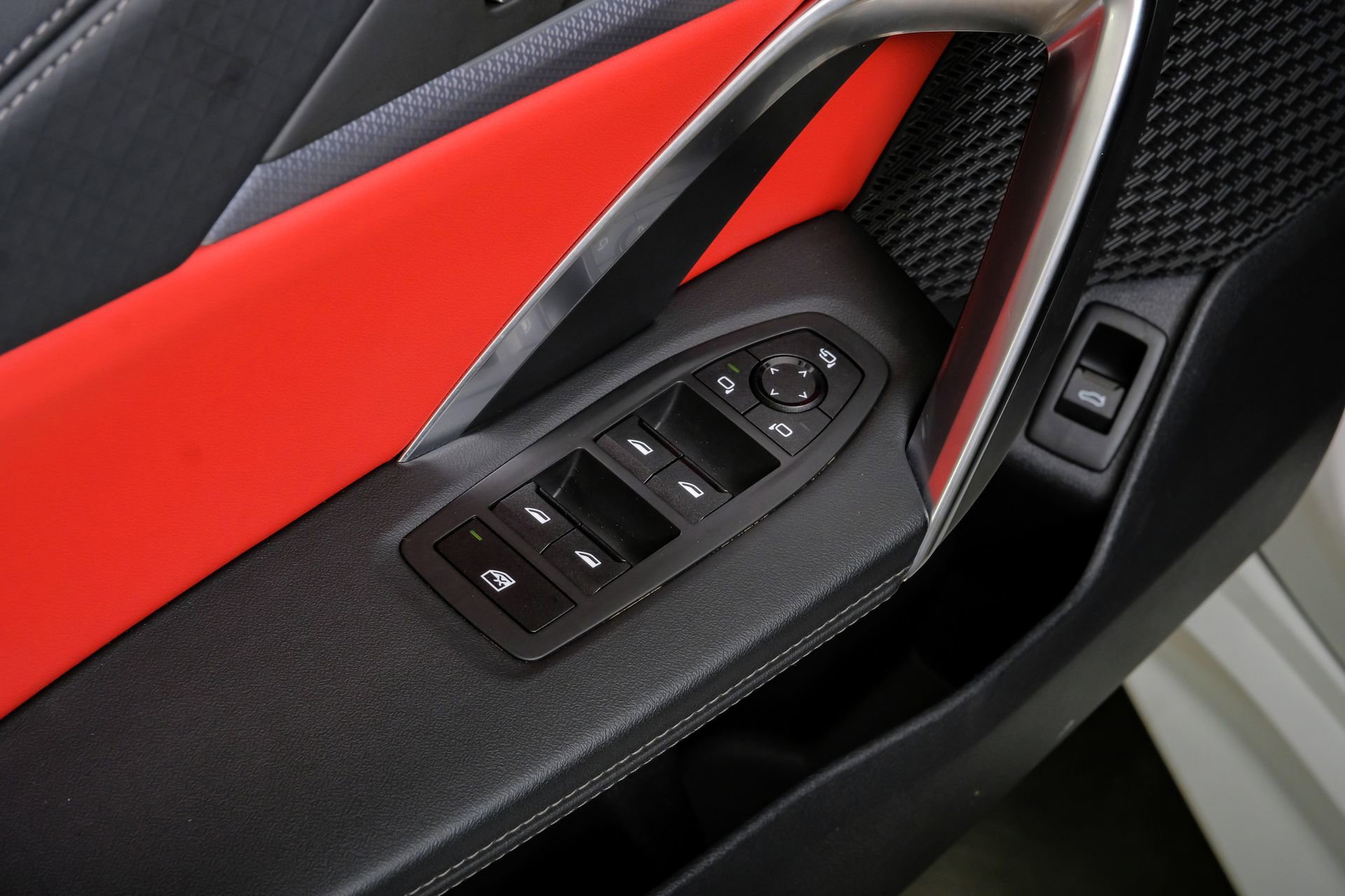 Used 2025 BMW X2 xDrive28i image 44