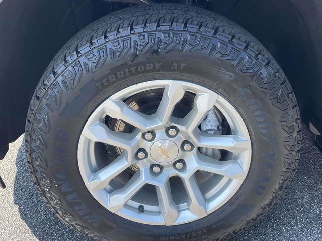 Certified 2024 Chevrolet Silverado 1500 LT AWD/4WD image 8