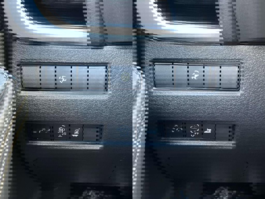 Certified 2024 Nissan Rogue SL w/ SL Premium Package image 28