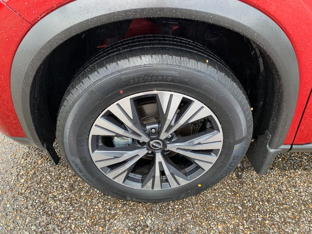 Used 2023 Nissan Rogue SV w/ SV Premium B Package FWD image 9