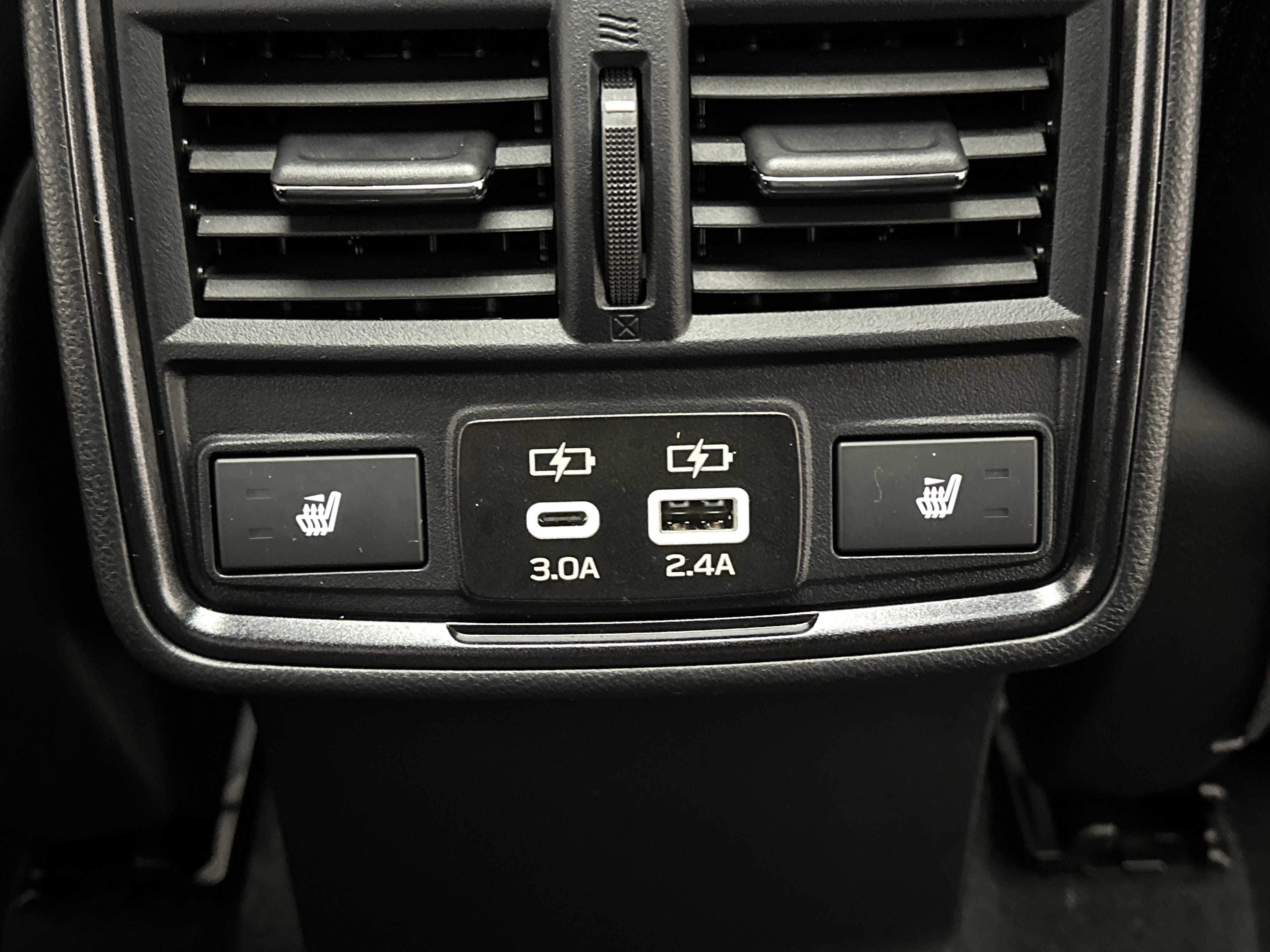 Used 2025 Subaru Forester Touring image 24