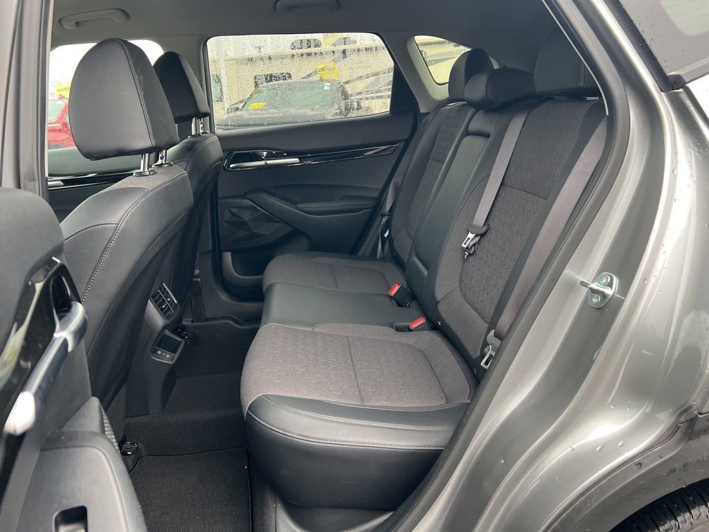 Used 2025 Kia Seltos S image 28