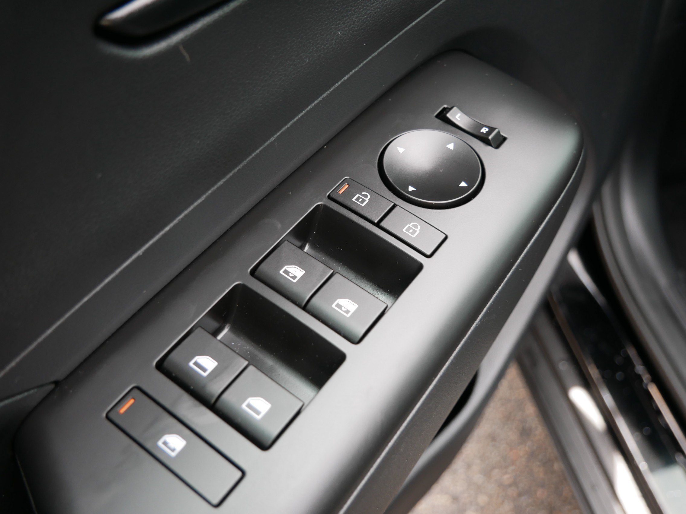 Certified 2026 Hyundai Kona SEL Sport AWD/4WD image 19