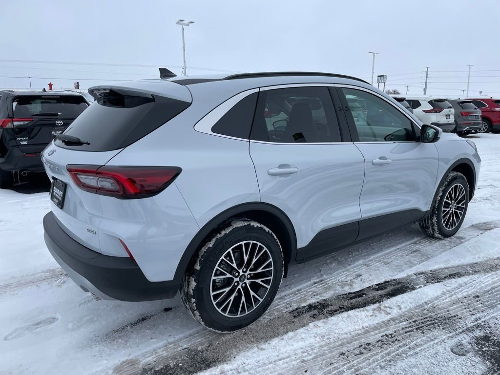 New 2026 Ford Escape SE image 4