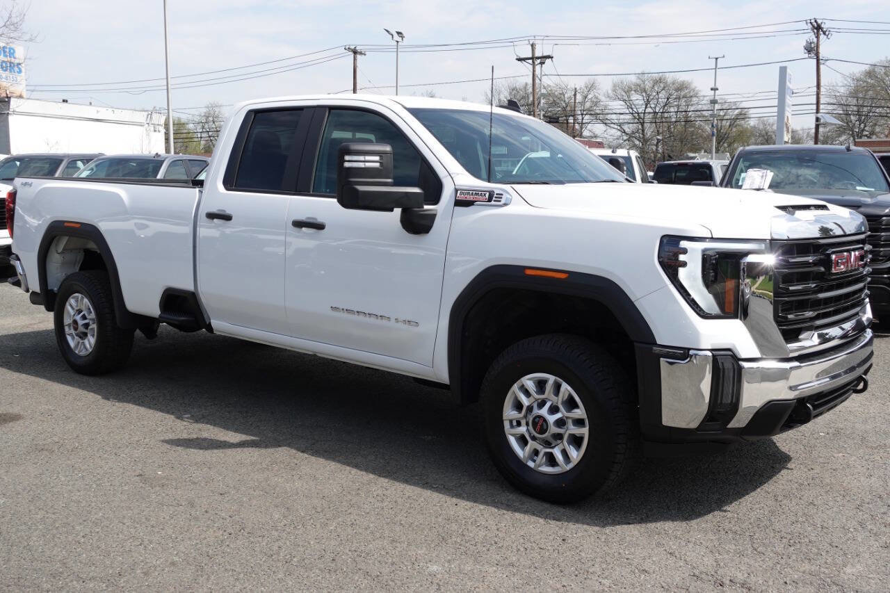 Used 2024 GMC Sierra 2500 Pro AWD/4WD image 5