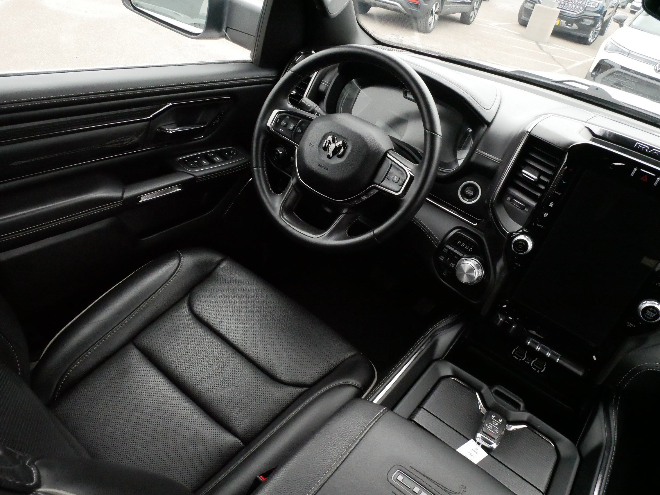 Used 2024 RAM 1500 Limited AWD/4WD image 9