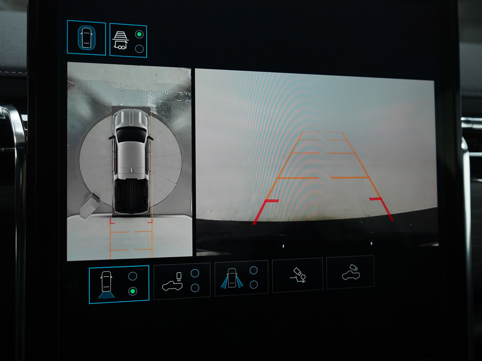 Used 2025 GMC Sierra EV Denali image 29