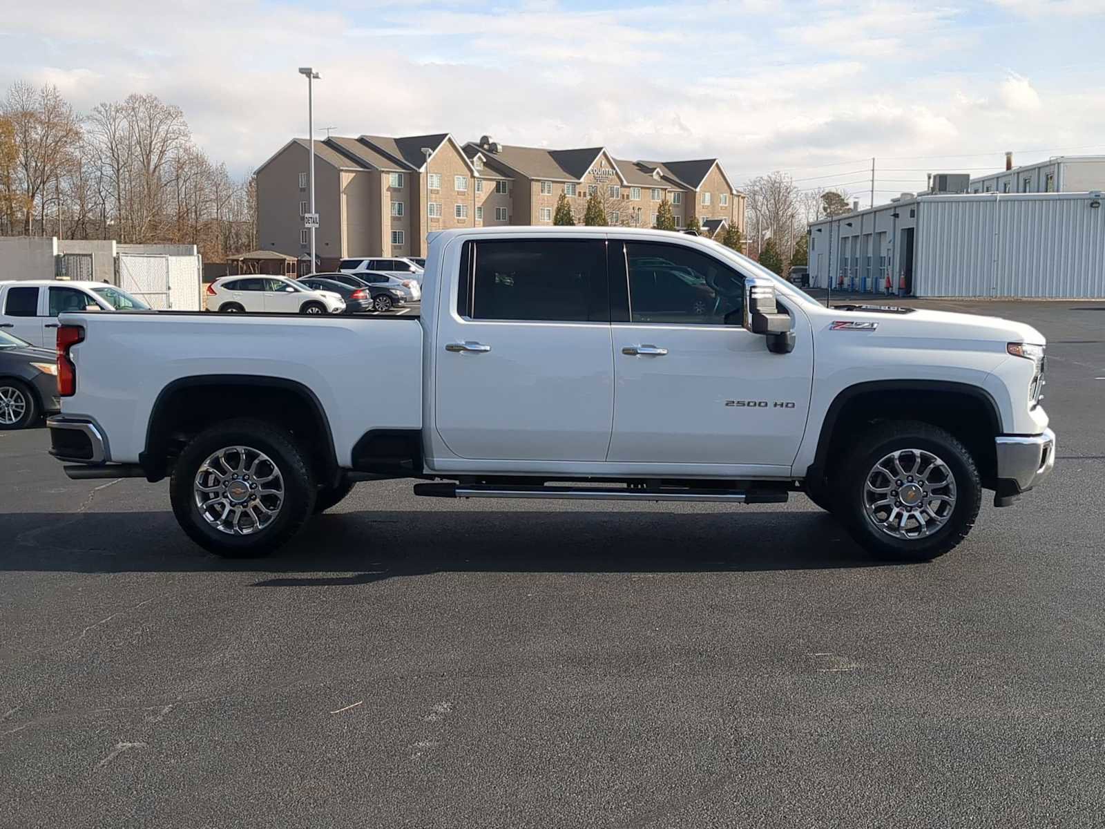Used 2024 Chevrolet Silverado 2500 LTZ w/ LTZ Plus Package image 9