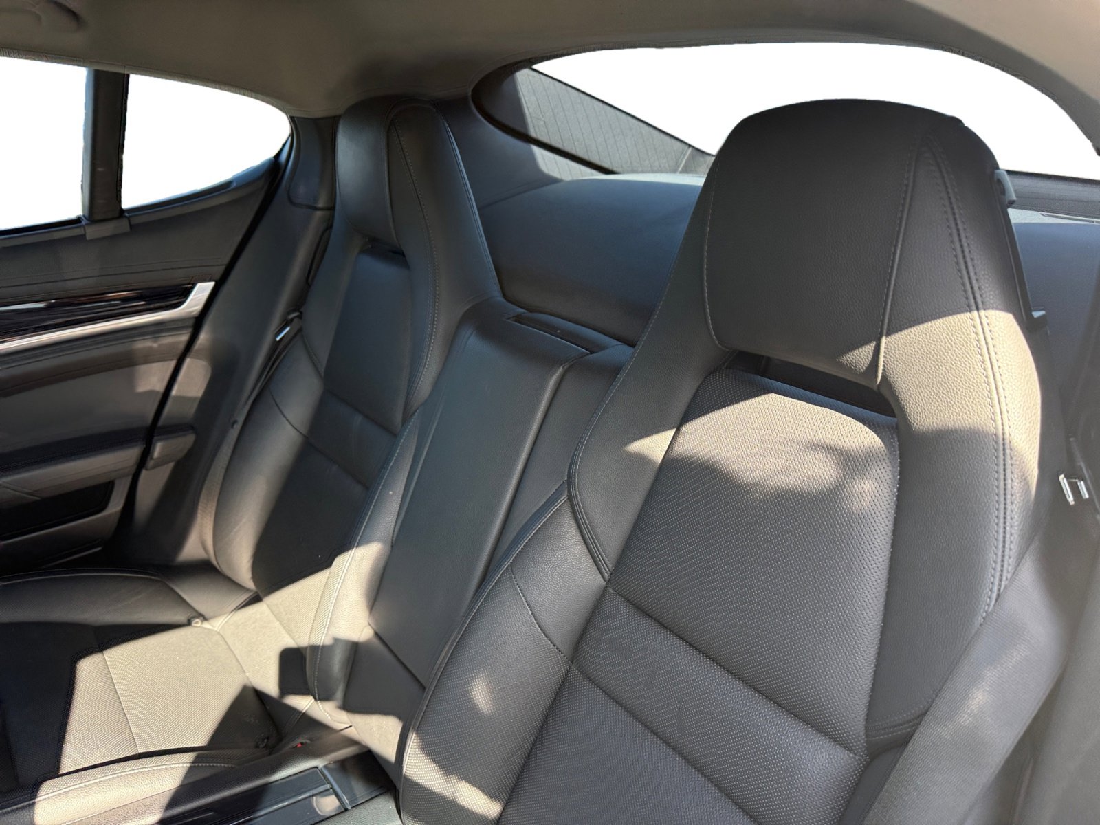 Used 2012 Porsche Panamera 4 image 16