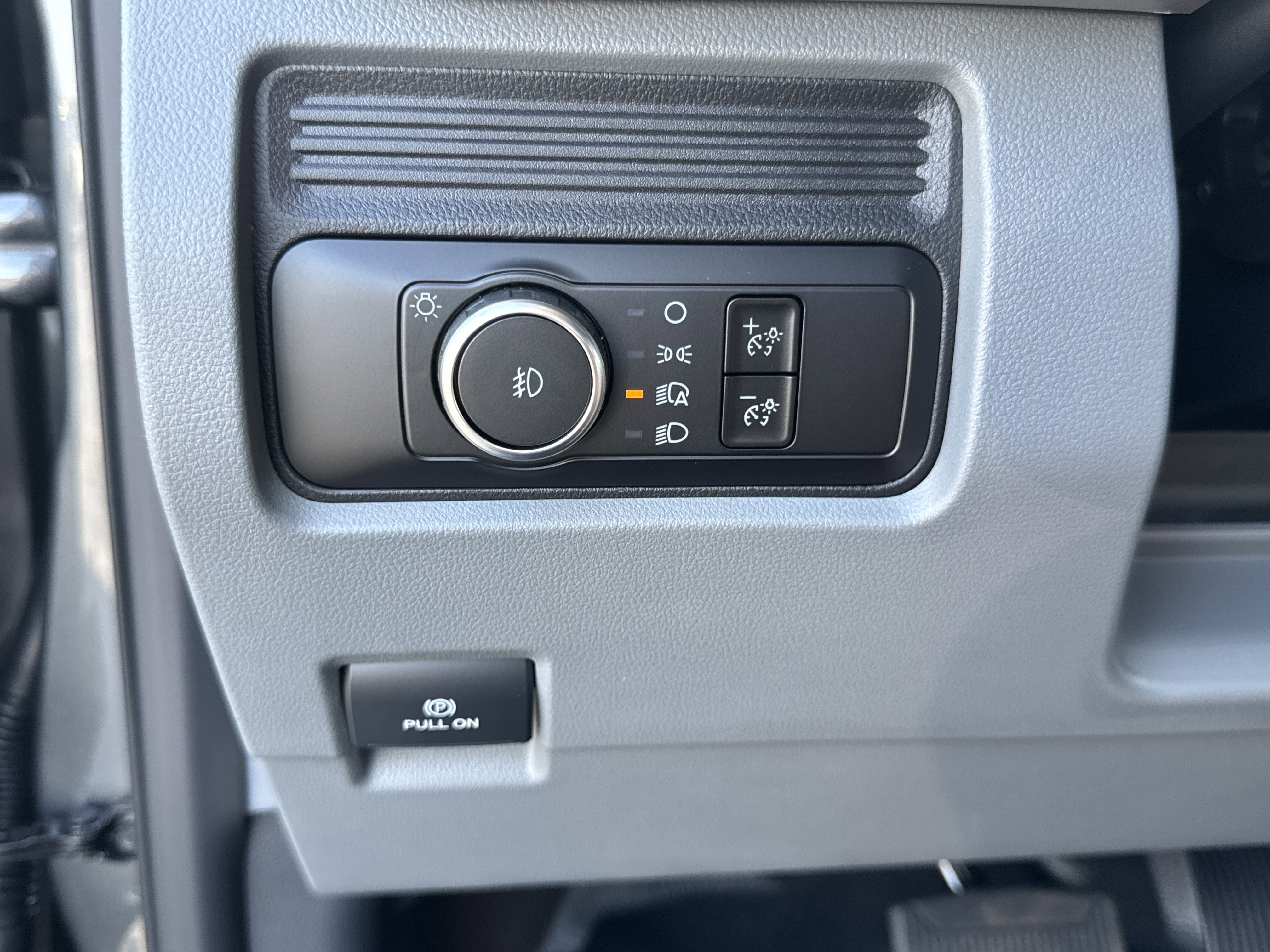 New 2026 Ford F350 XL w/ XL Chrome Package image 23