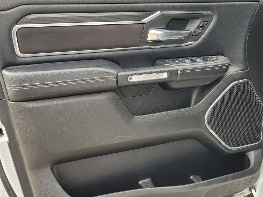 Used 2024 RAM 1500 Laramie image 15