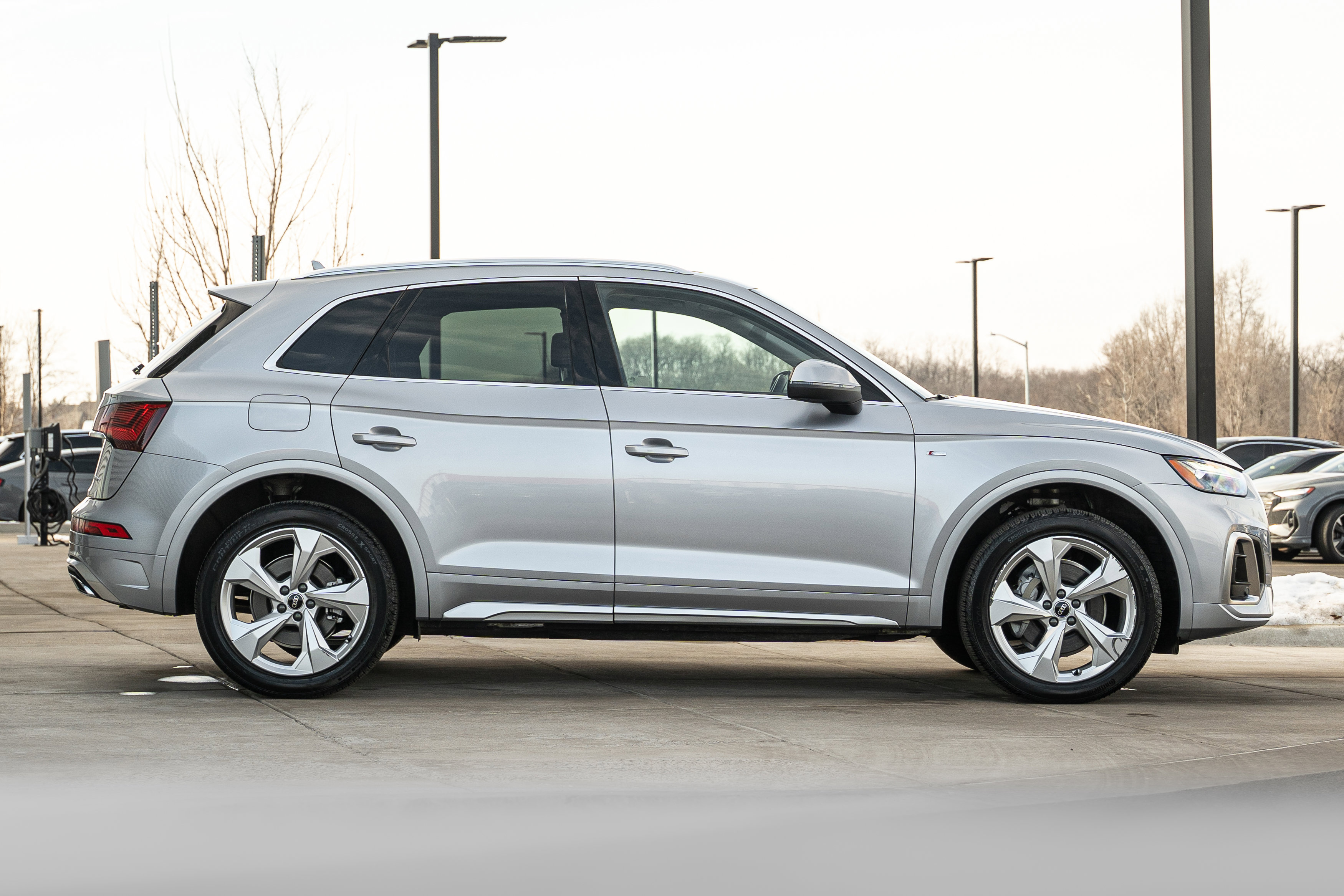 Certified 2022 Audi Q5 2.0T Premium Plus image 3