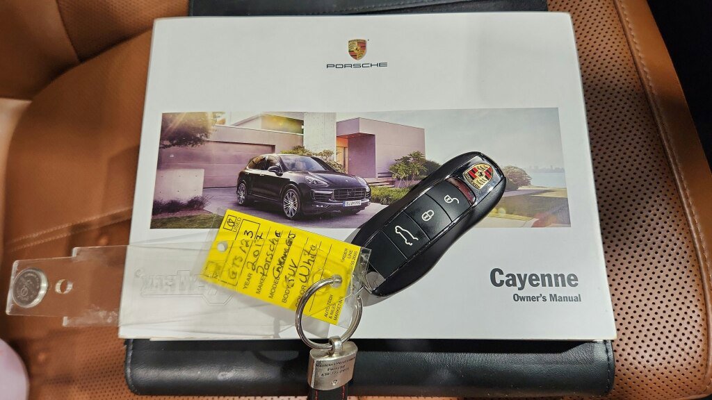 Used 2017 Porsche Cayenne GTS image 31