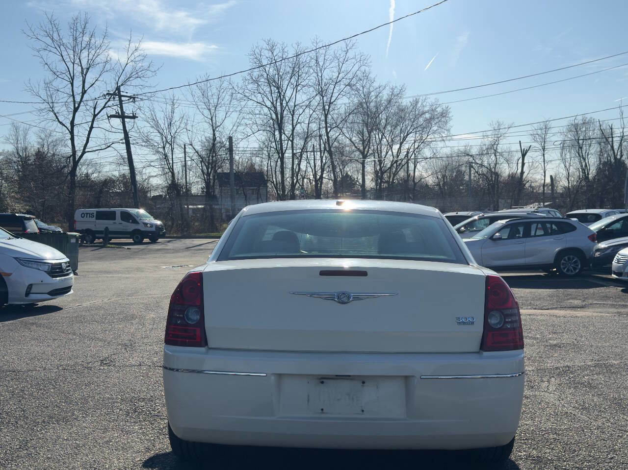 Used 2010 Chrysler 300 Touring image 4