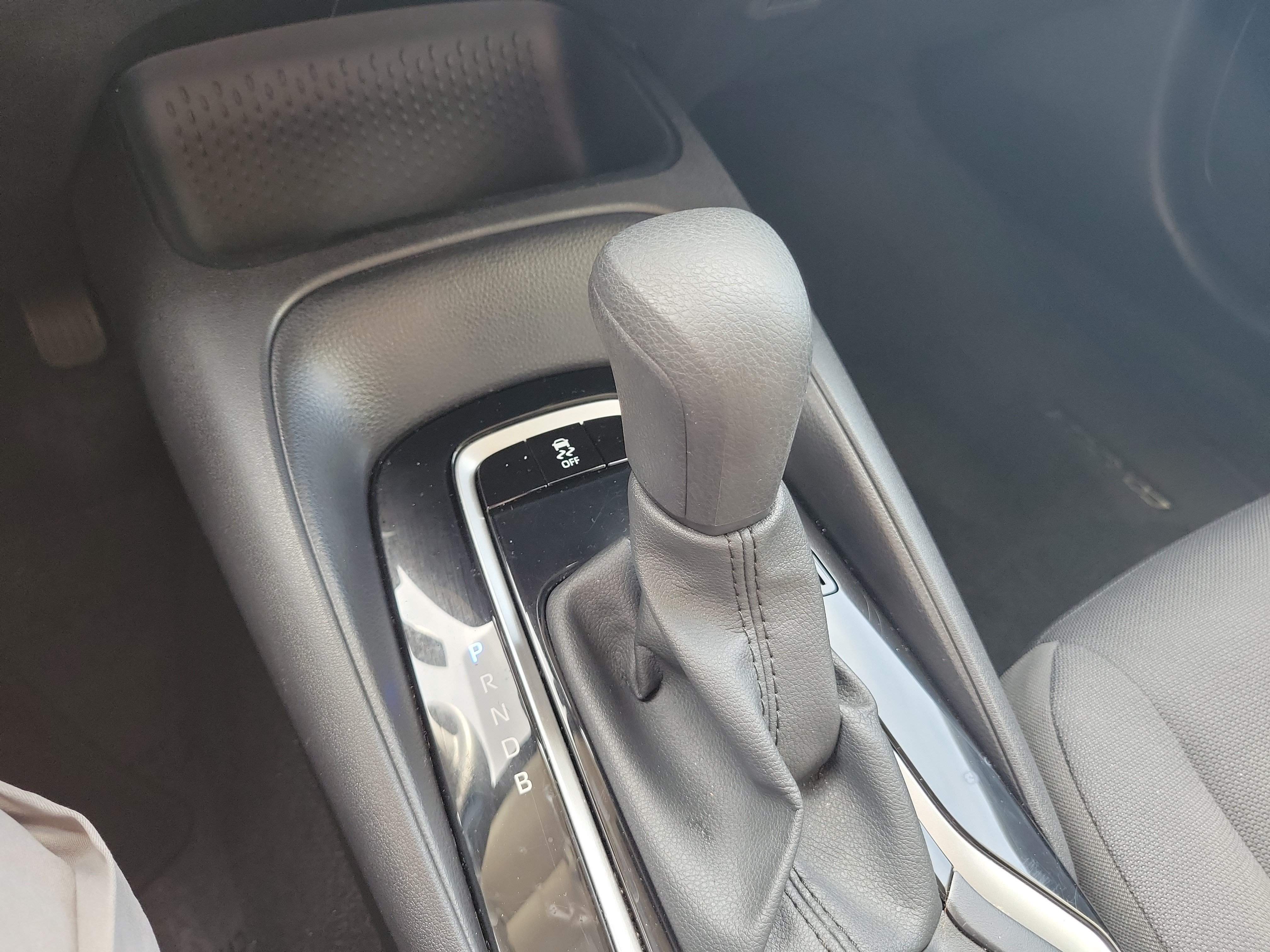 Certified 2024 Toyota Corolla LE FWD image 28