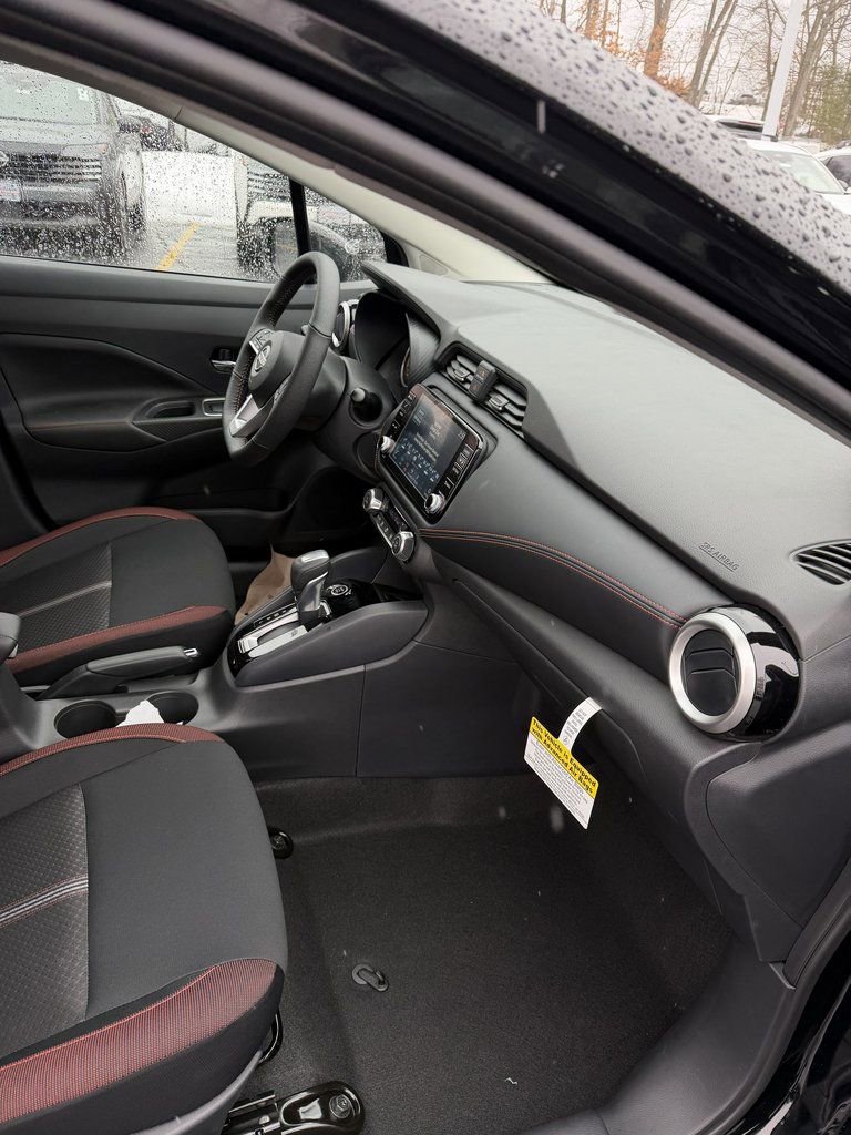 New 2025 Nissan Versa SR image 29