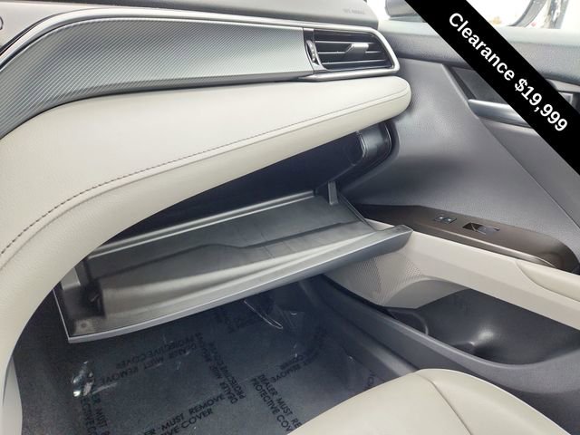 Used 2023 Toyota Camry SE image 40