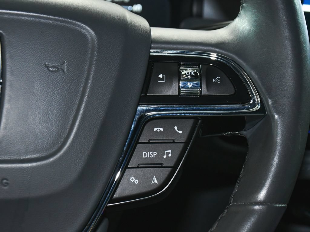 Used 2022 Lincoln Nautilus Reserve w/ Cargo Utility Package AWD/4WD image 32