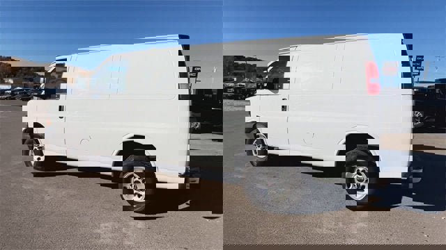 Certified 2019 GMC Savana 2500 w/ Driver Convenience Package image 6