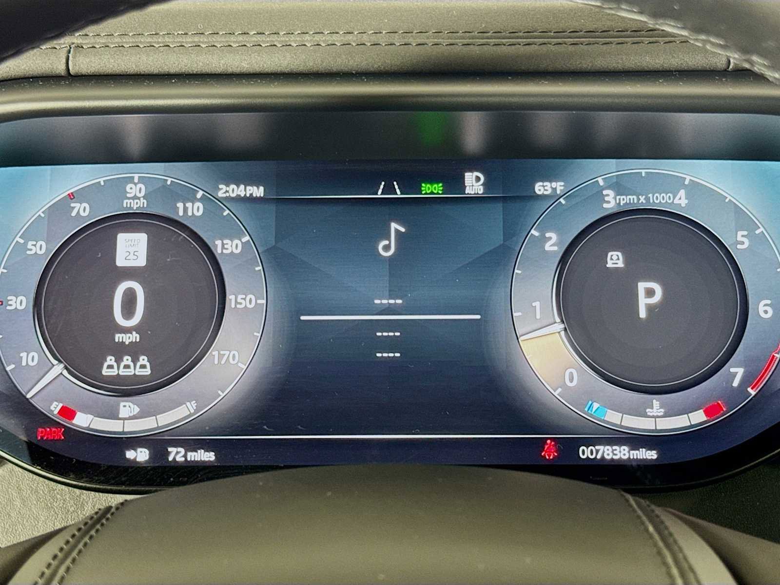 Used 2025 Land Rover Range Rover Sport Dynamic SE image 13