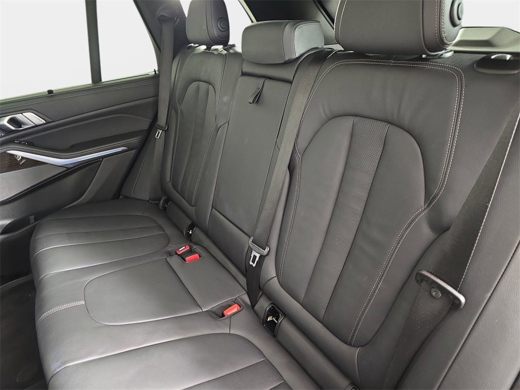 Used 2021 BMW X5 xDrive45e w/ Executive Package image 17