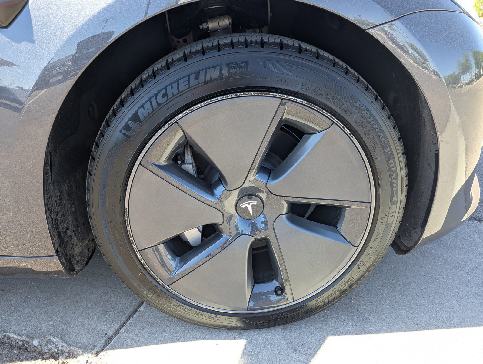 Used 2023 Tesla Model 3 Standard Range image 9