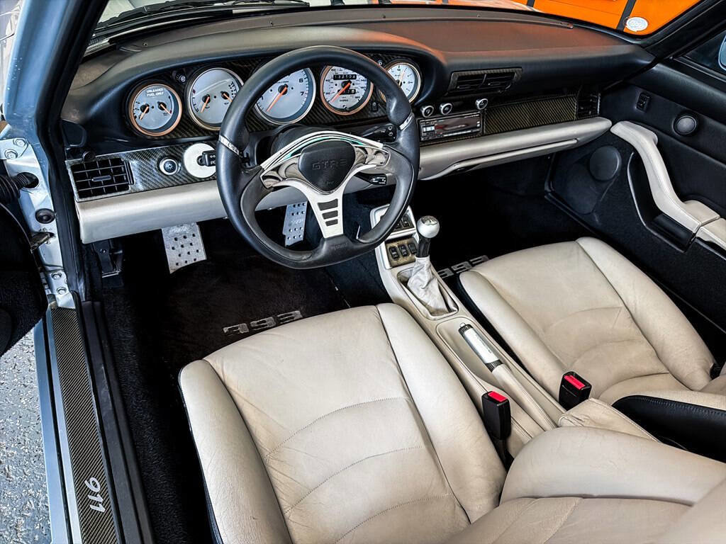 Used 1996 Porsche 911 Carrera RWD image 23