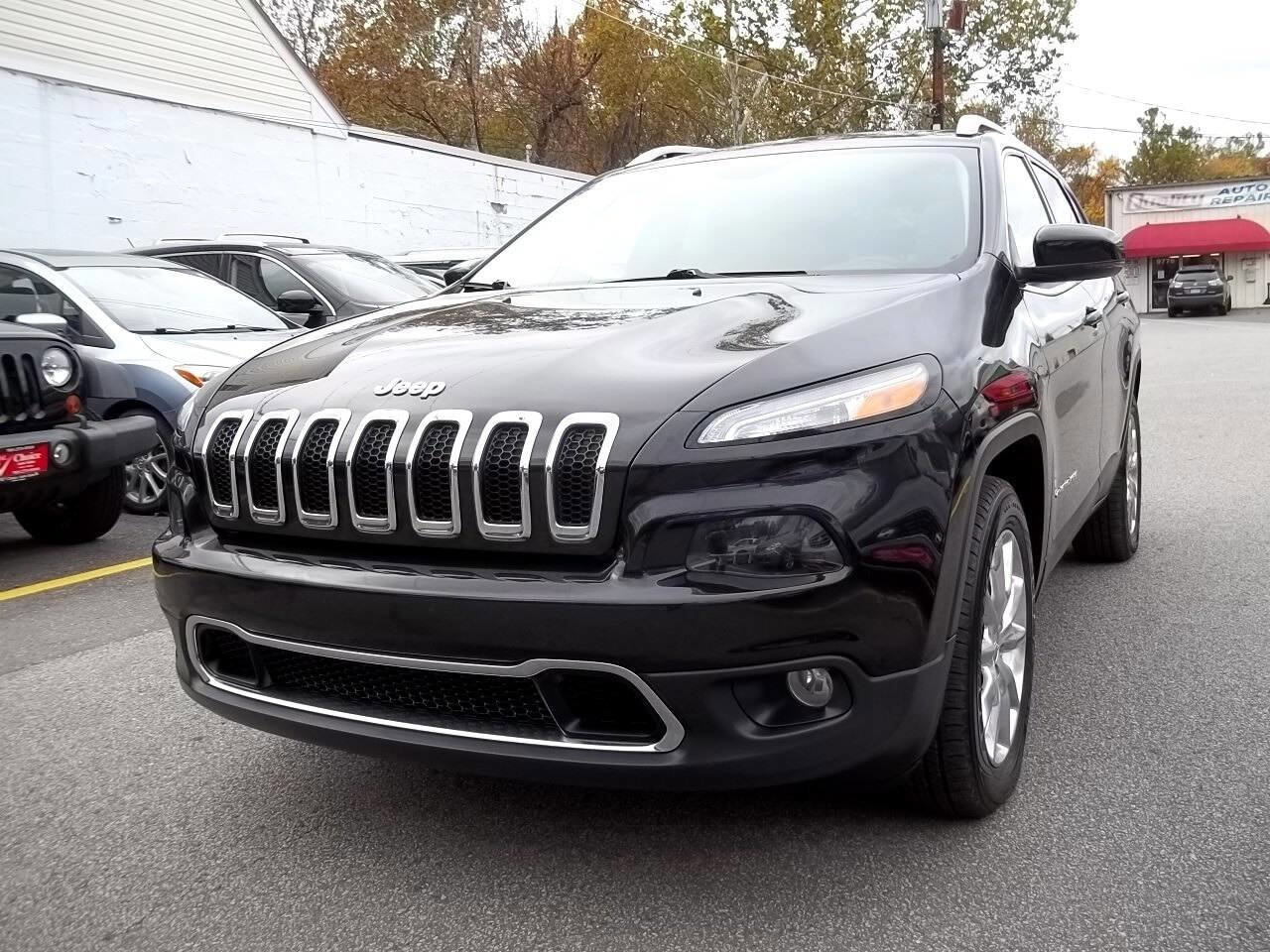 Used 2016 Jeep Cherokee Limited w/ Trailer Tow Group image 1