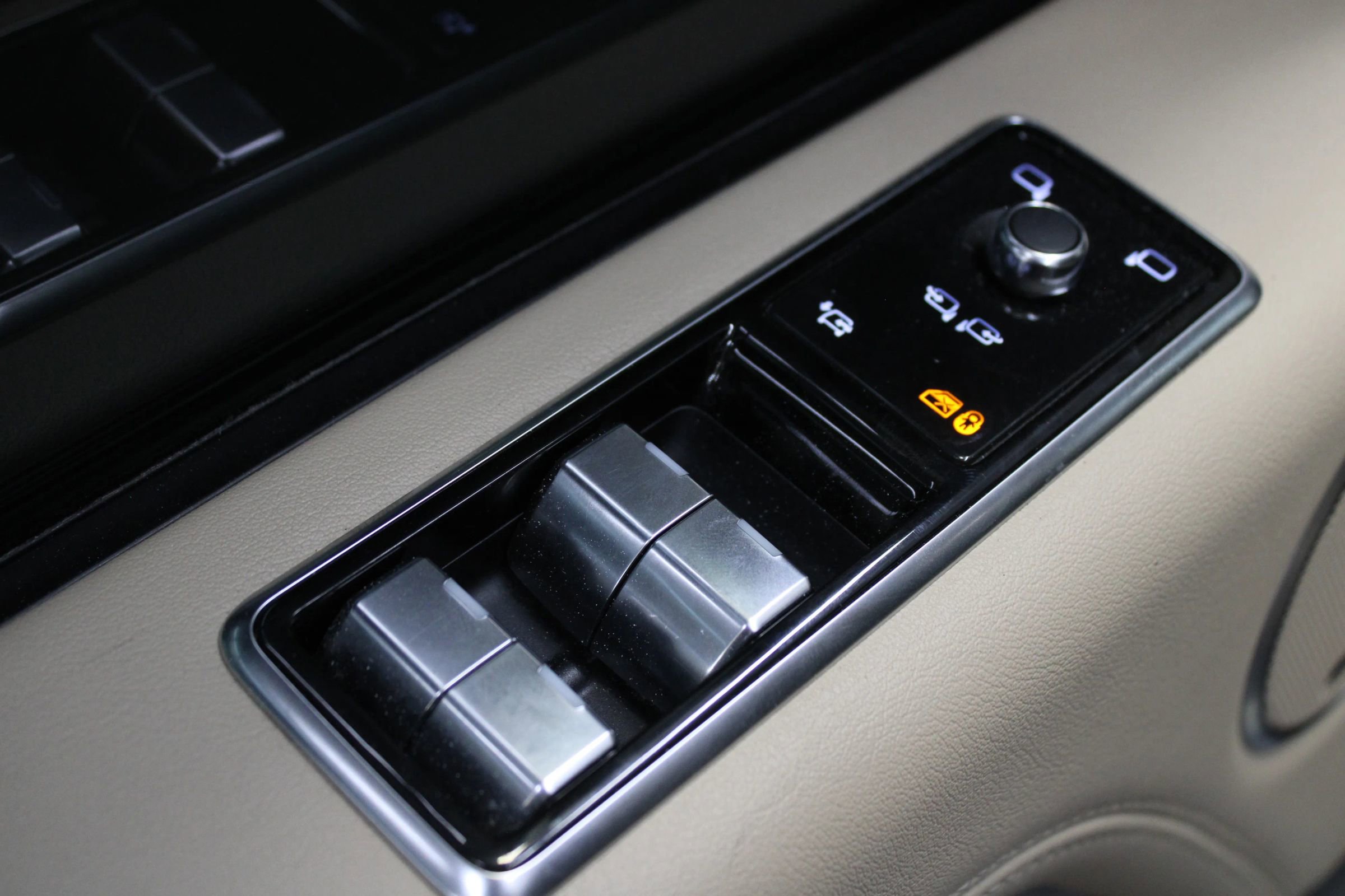 Used 2019 Land Rover Range Rover HSE image 27