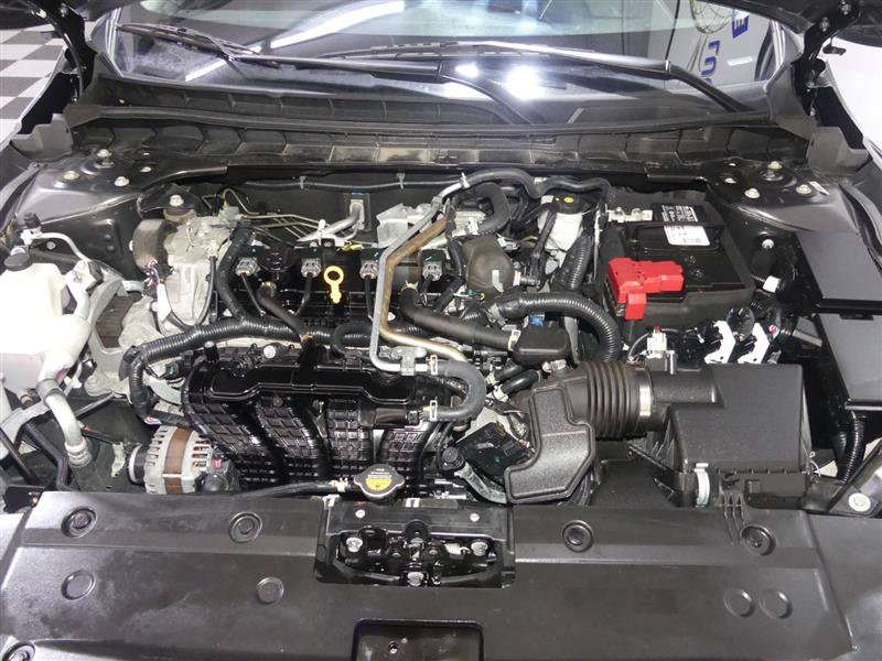 Used 2022 Nissan Altima 2.5 SR w/ Midnight Edition Package FWD image 12