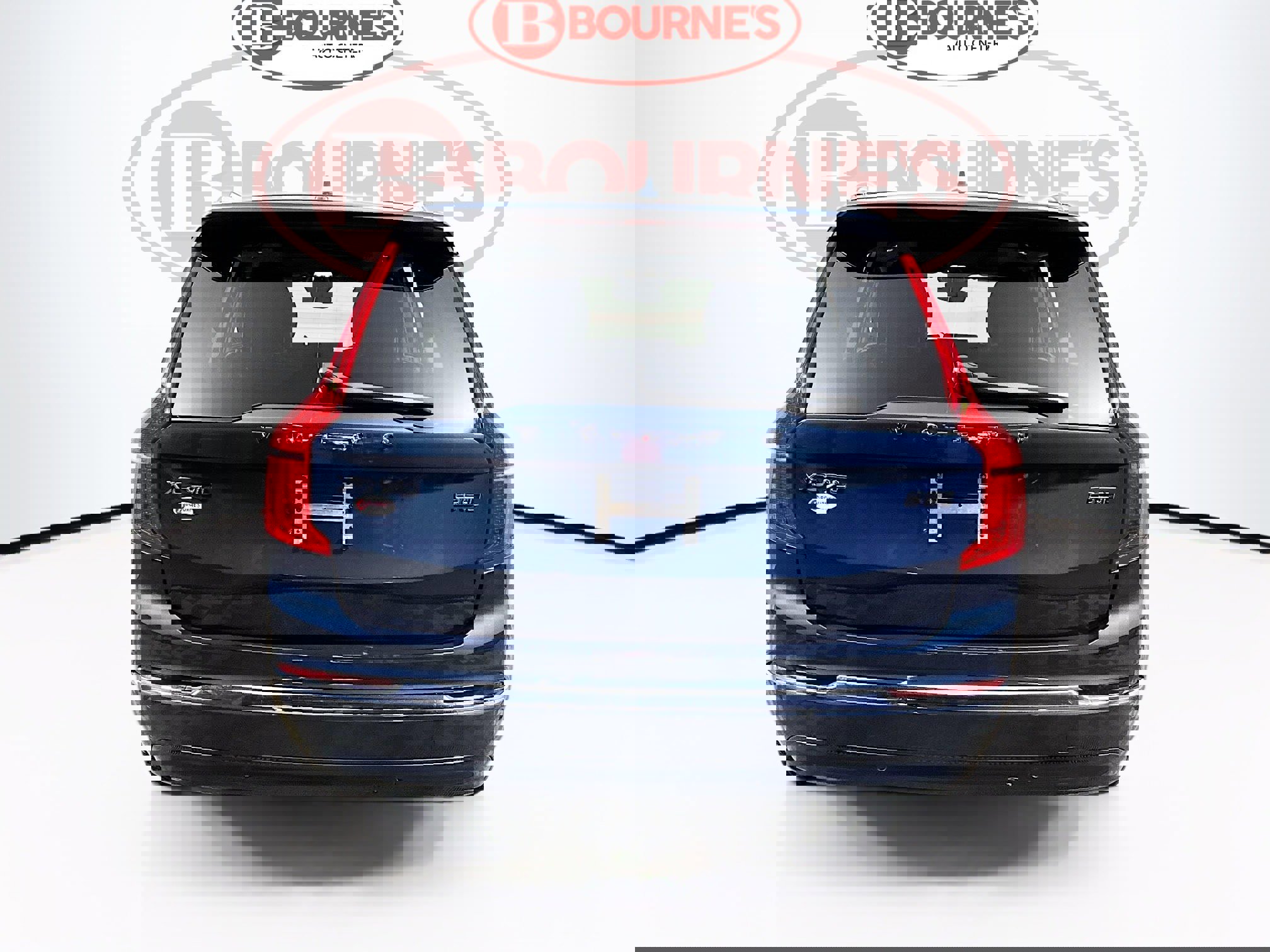 Used 2025 Volvo XC90 B5 Core image 10