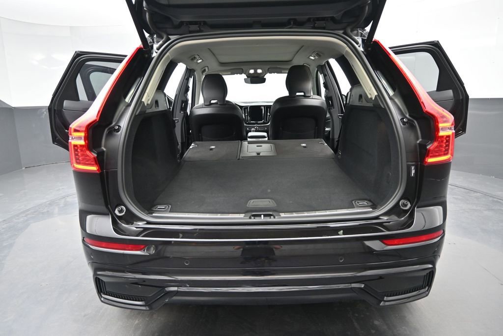 Used 2025 Volvo XC60 B5 Plus w/ Climate Package AWD/4WD image 20