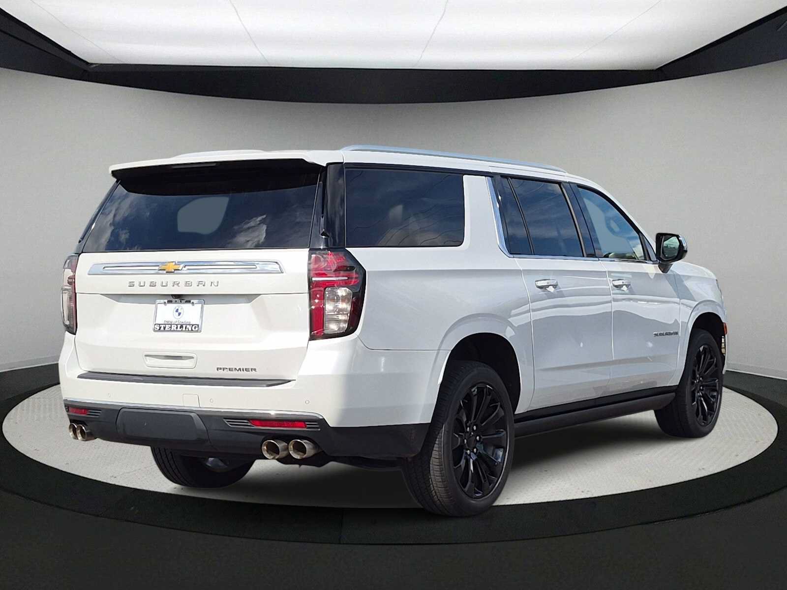 Used 2023 Chevrolet Suburban Premier w/ Max Trailering Package AWD/4WD image 8