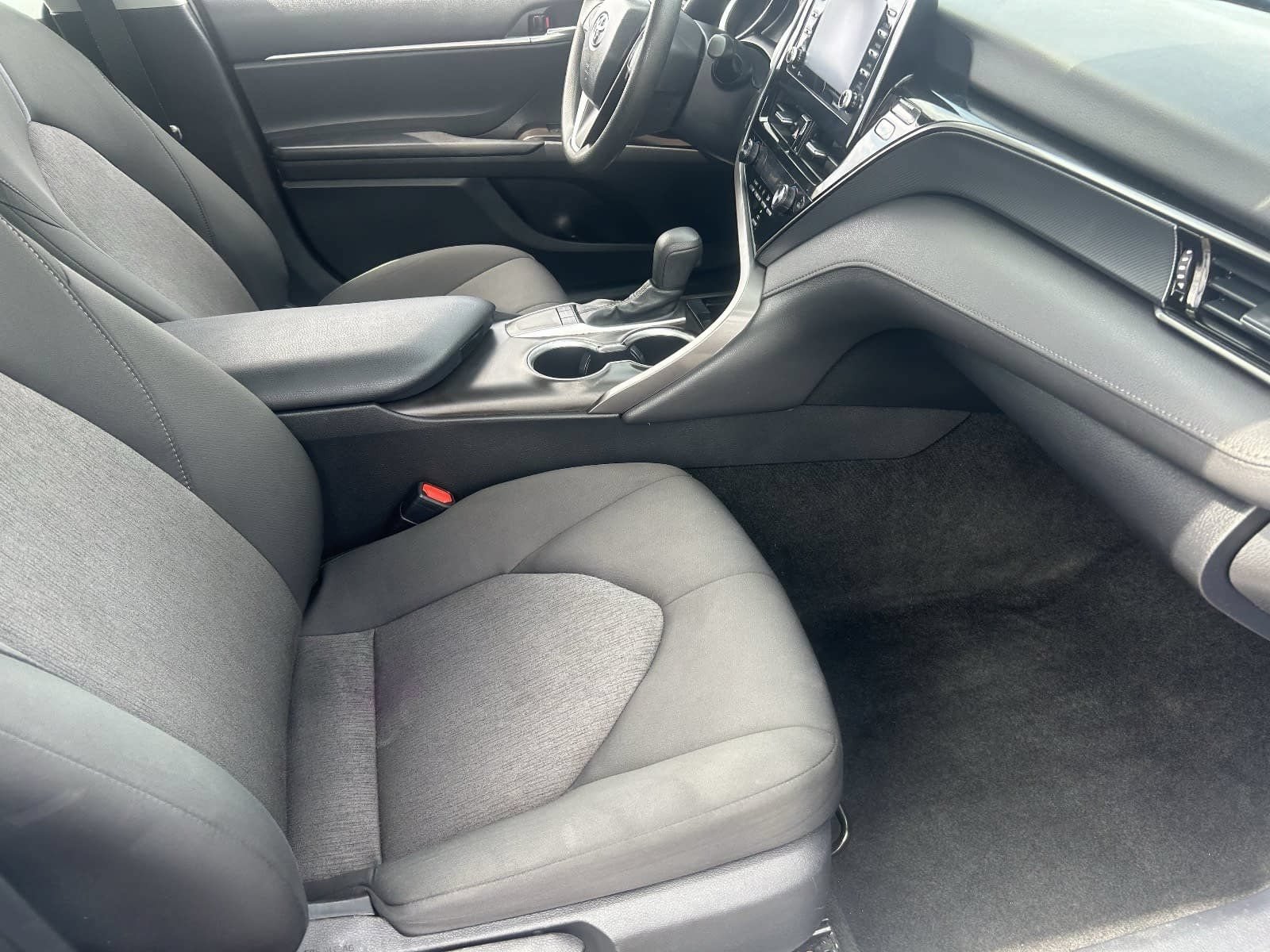 Used 2023 Toyota Camry LE w/ Convenience Package FWD image 14