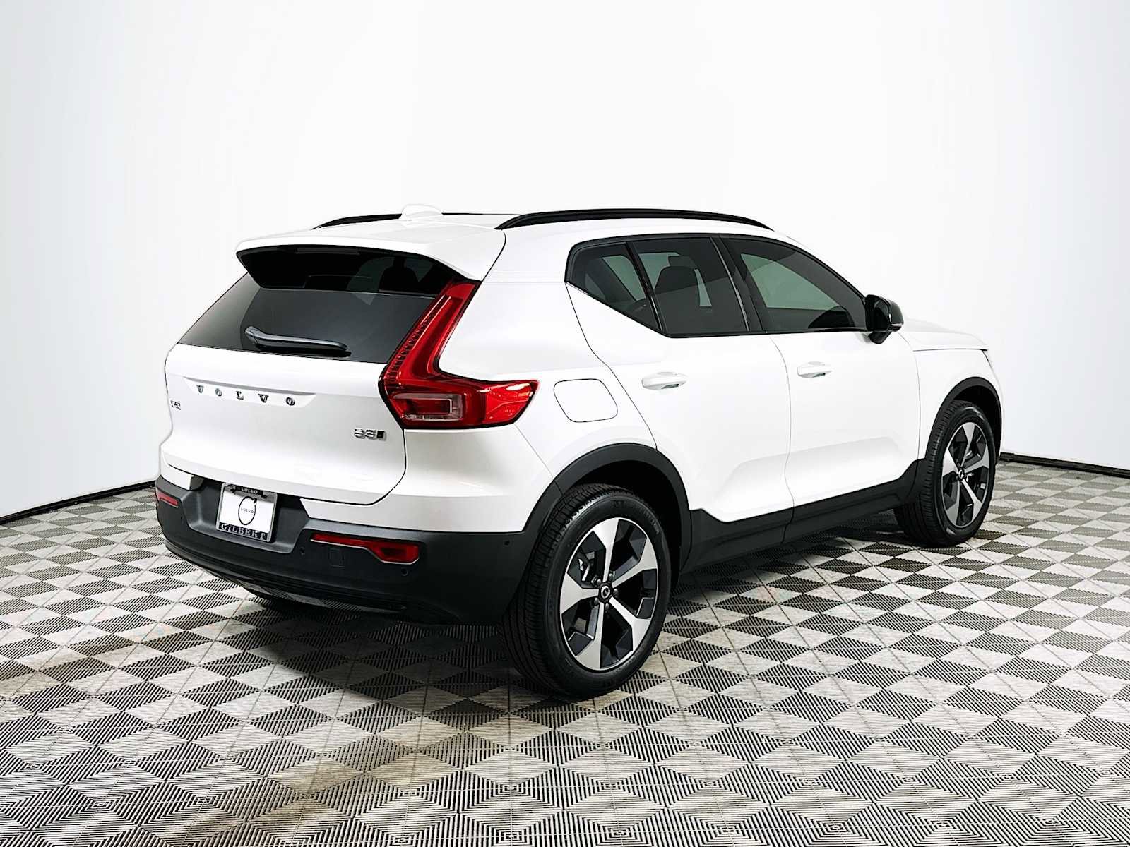New 2026 Volvo XC40 B5 Plus w/ Protection Package Premier AWD/4WD image 7