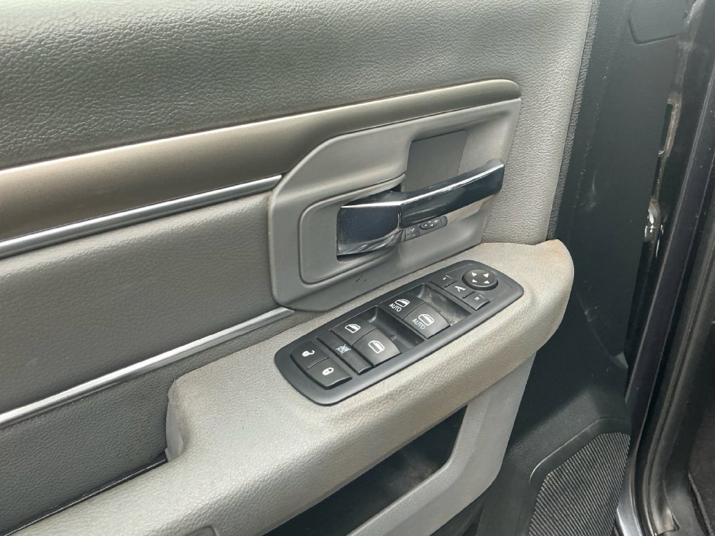 Used 2017 RAM 1500 Sport w/ Convenience Group AWD/4WD image 16