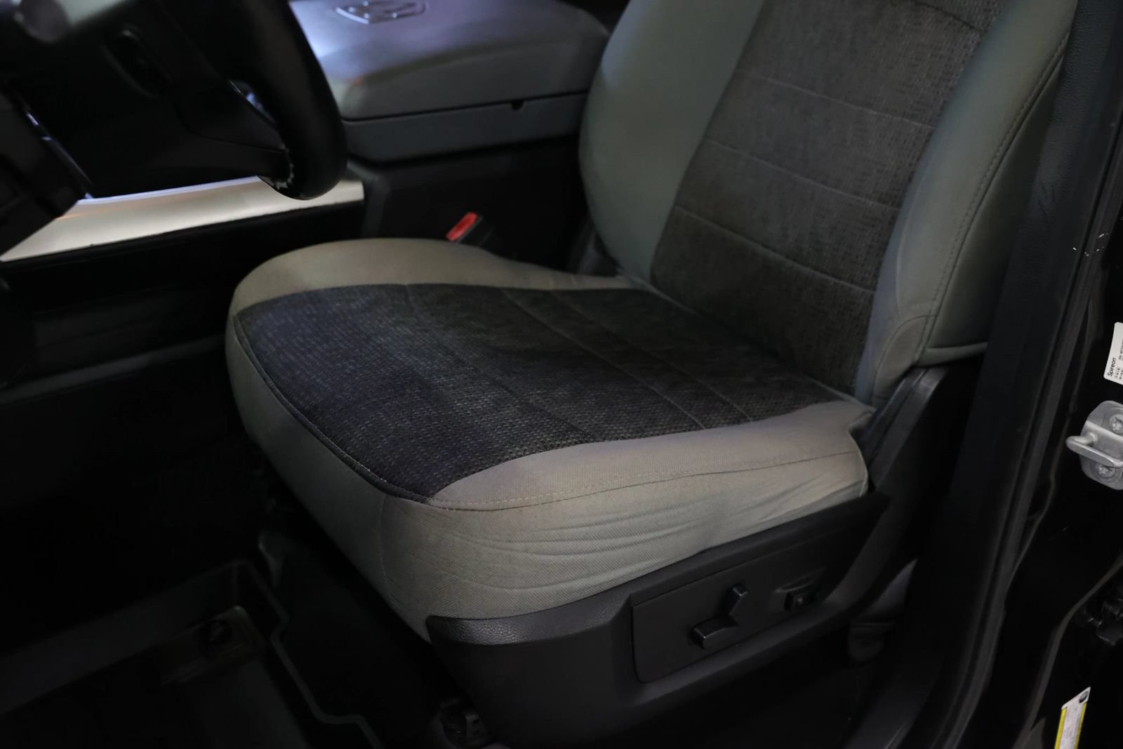 Used 2016 RAM 1500 Lone Star RWD image 15