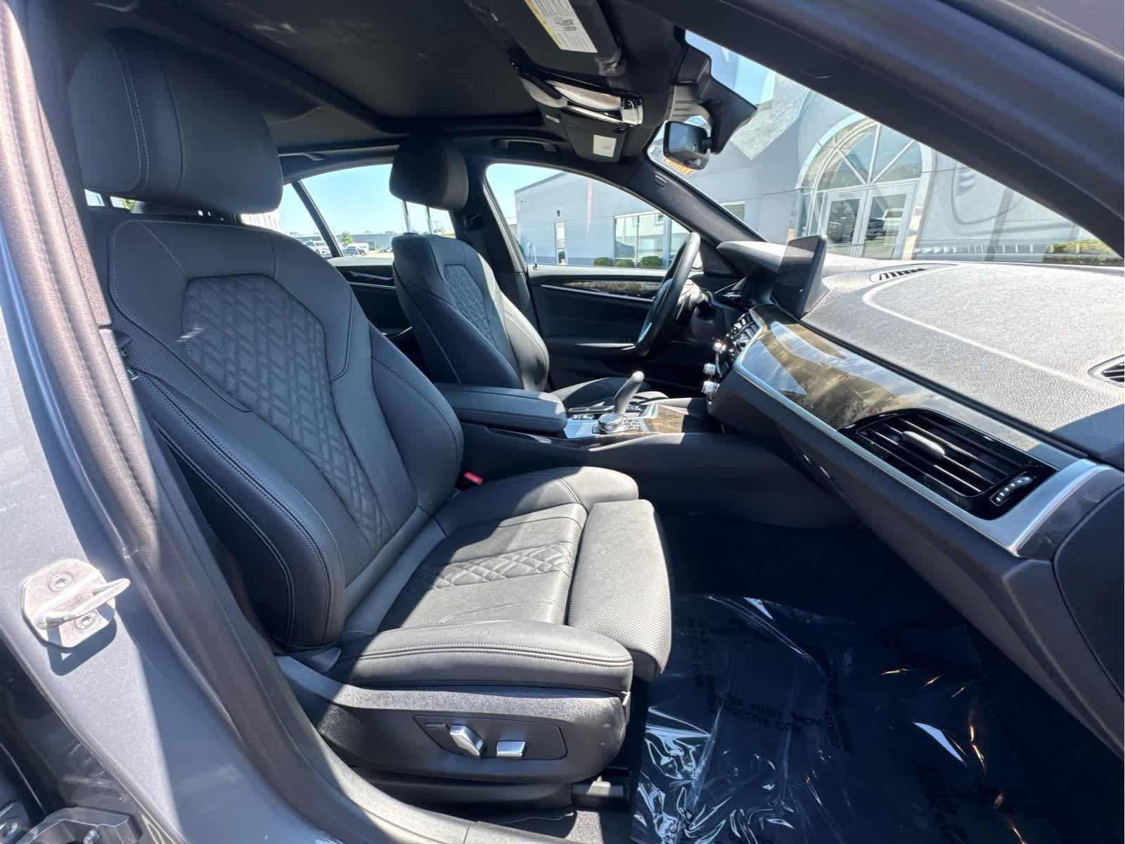 Used 2023 BMW 530i xDrive w/ Premium Package AWD/4WD image 20
