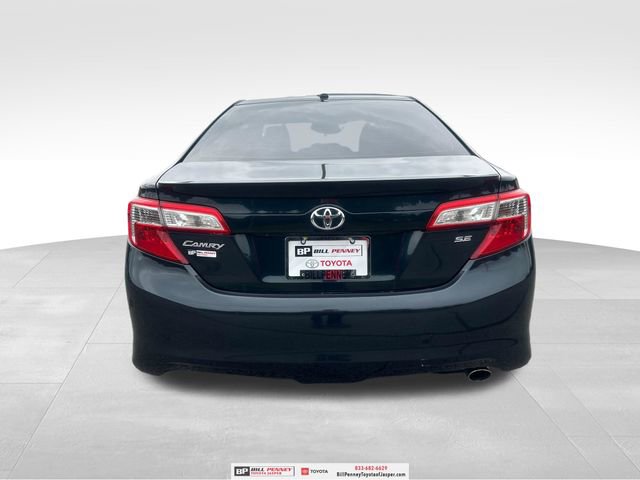 Used 2014 Toyota Camry SE FWD image 5