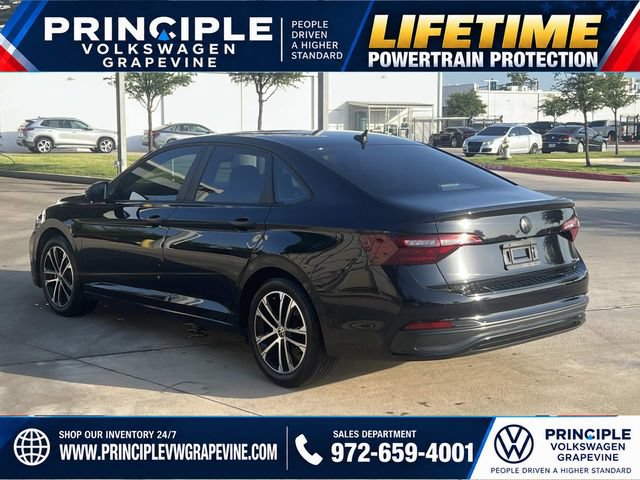 Used 2023 Volkswagen Jetta Sport FWD image 9