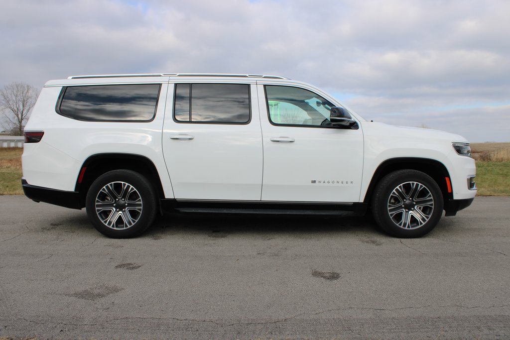 Used 2024 Jeep Wagoneer L Series II image 8