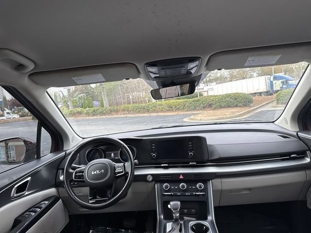 Used 2024 Kia Carnival LX image 18