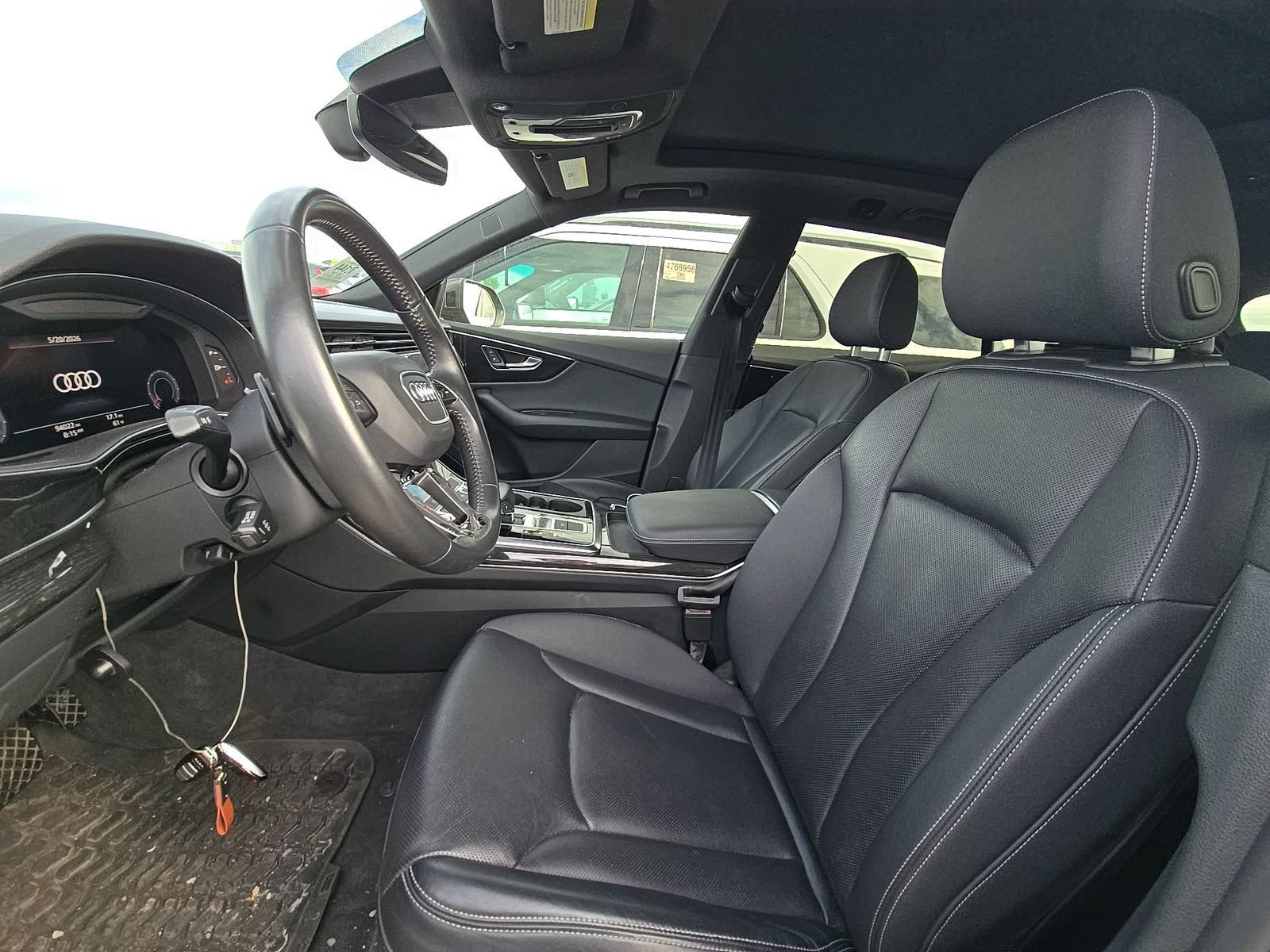 Used 2025 Rivian R1S Adventure Dual AWD/4WD image 21