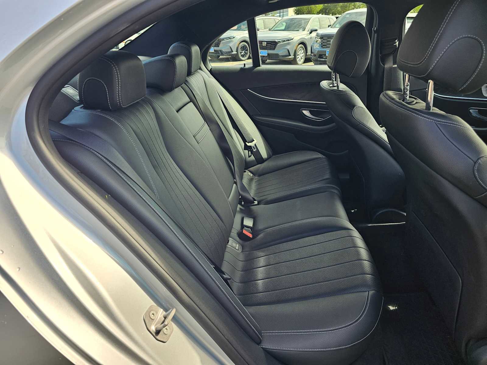 Used 2017 Mercedes-Benz E 300 image 12