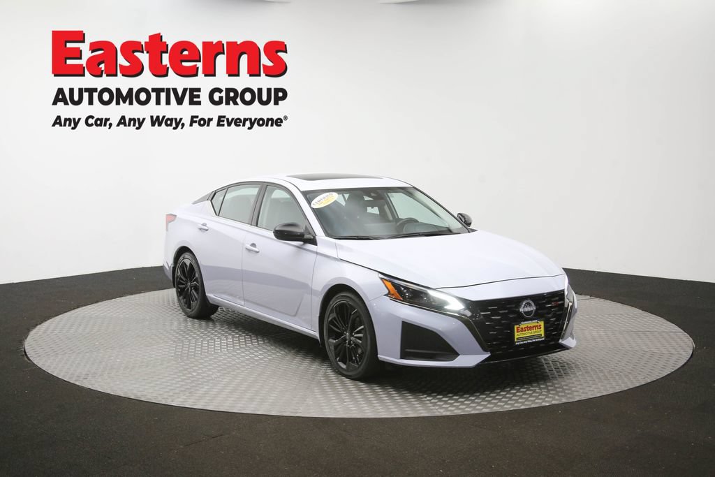Used 2023 Nissan Altima 2.5 SR w/ SR Premium Package FWD image 53